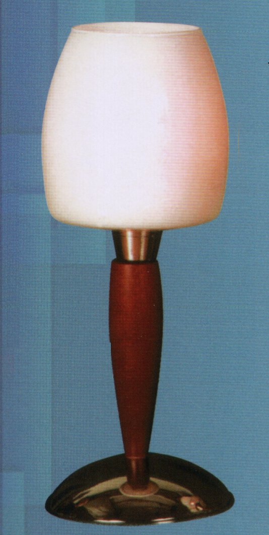 Настольная лампа Albaluz art.1018_1, производство Испания; Высота:32 ; Диаметр:12; Глубина: ; Количество ламп:1хЕ-14 ; Максимальная мощность лампы:60 Вт.;  Стекло: белое матовое; Металл: матовый никель, матовое золото ; 