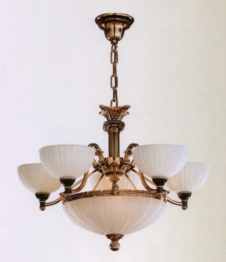 Люстра Bejorama art.19435, производство Испания; Высота:46 ;Диаметр:70 ;Глубина: ; Количество ламп: 5; Максимальная мощность лампы:40 Вт. +4х60Вт.; Цвет: кожа, кожа зеленая патина;  Цена: ;  