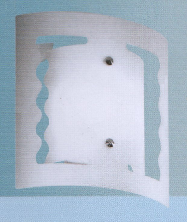 Бра KRU art.320_35, производство Италия; Высота:25 ; Диаметр:25; Глубина:10 ; Количество ламп:1 ; Максимальная мощность лампы:60 Вт.;  Стекло: белое матовое ; Металл:хром ; 