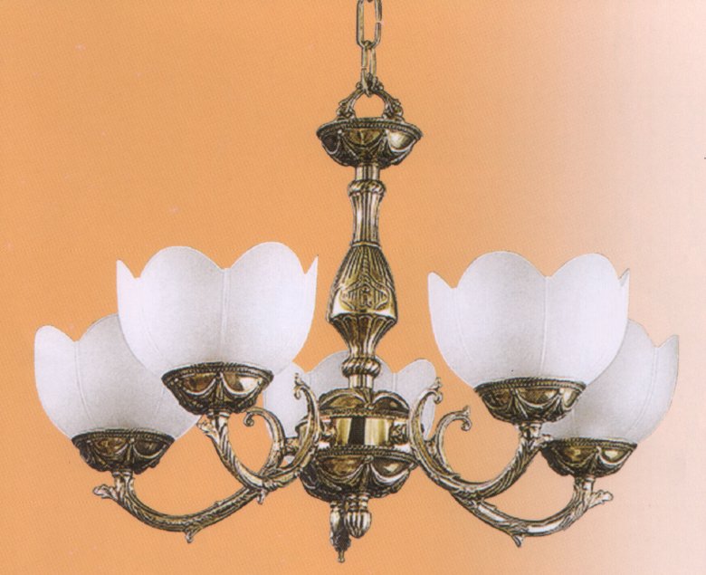 Люстра Vidrios Granada art.7003_5, производство Испания; Высота:38 ;Диаметр:63;Глубина: ; Количество ламп:5хЕ27 ; Максимальная мощность лампы:60 Вт.;   Цена: ; 