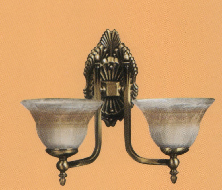 Бра Vidrios Granada art.7038_a2, производство Испания; Высота:32 ;Диаметр:40;Глубина: ; Количество ламп:2хЕ27 ; Максимальная мощность лампы:60 Вт.;   Цена: ; 